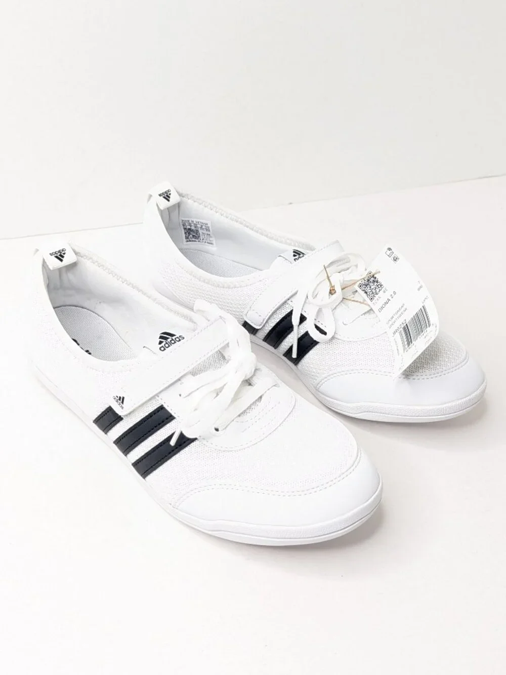 Adidas Diona 2.0 Lightweight Sneakers White Black Womens 8.5
